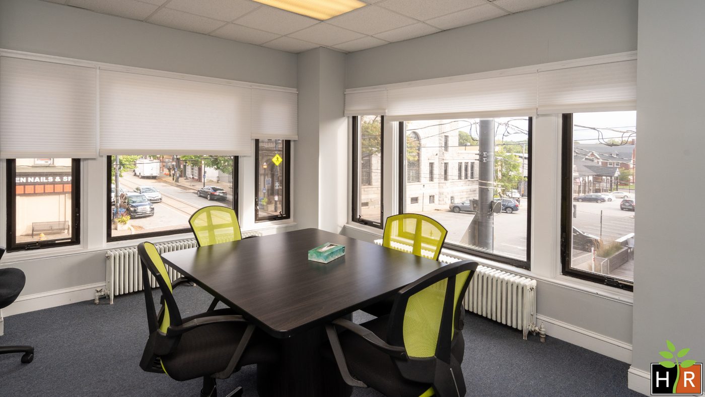The psychology of your favorite desk: Why we’re creatures of habit