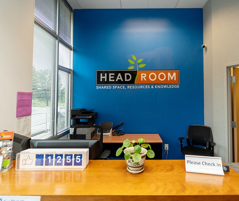 HeadRoom Aston